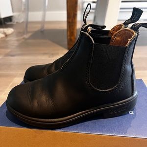 Blundstones kids size US 13 (AU 12)